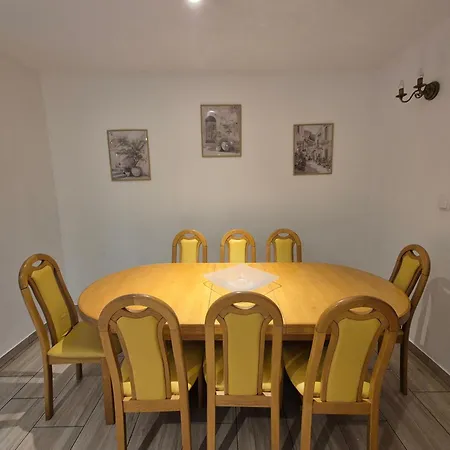 Przestronny Dom Rodzinny Z Ogródkiem Szkocka Сasa de vacaciones *
