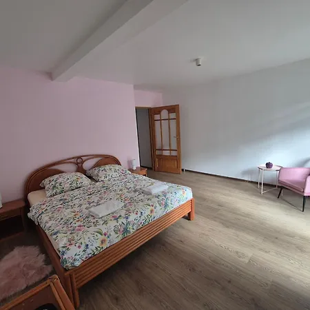 Przestronny Dom Rodzinny Z Ogródkiem Szkocka Сasa de vacaciones *